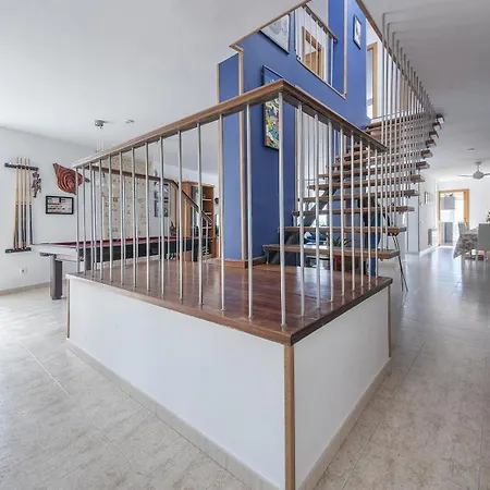 Med Private Pool Bbq Sea Szálloda *