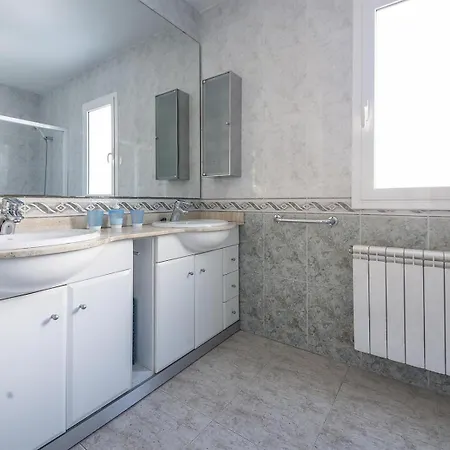 Otel Med Private Pool Bbq Sea Sitges