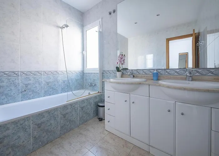 Med Private Pool Bbq Sea Otel *