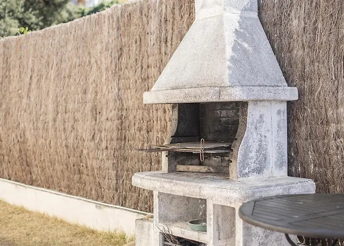 Med Private Pool Bbq Sea Otel *